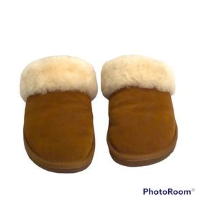 🍄 Viking Slip on Shoes, Size 9